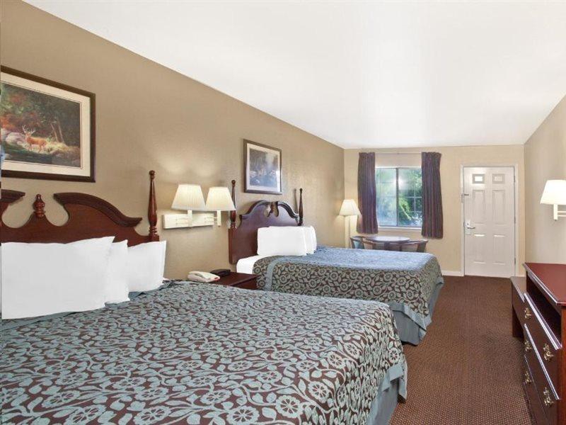 Days Inn By Wyndham Kerrville Dış mekan fotoğraf