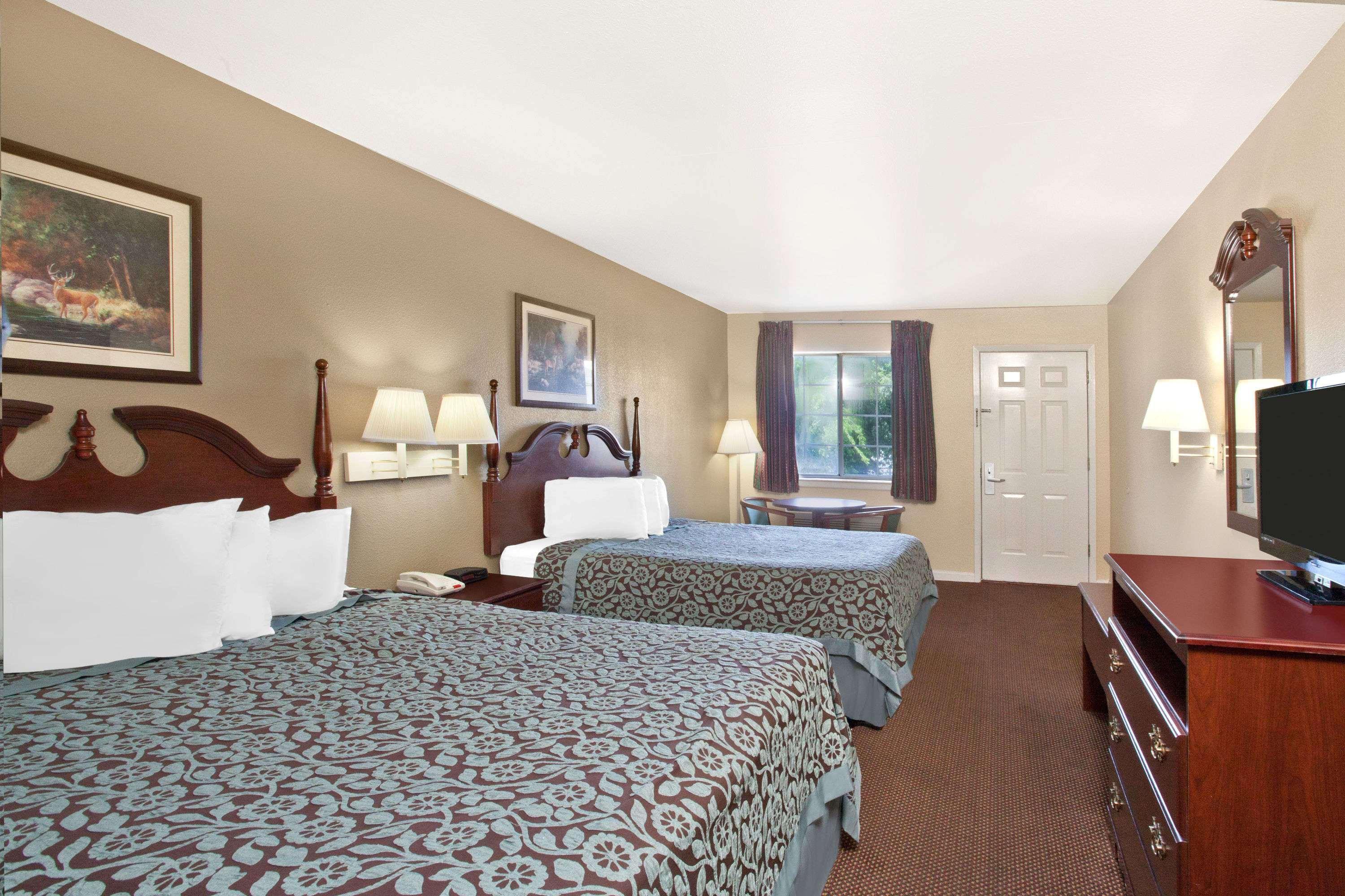 Days Inn By Wyndham Kerrville Dış mekan fotoğraf